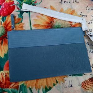 New Chico's Pull Tie Zippered Wristlet